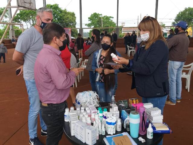 Operativo integral de salud en el barrio A-4