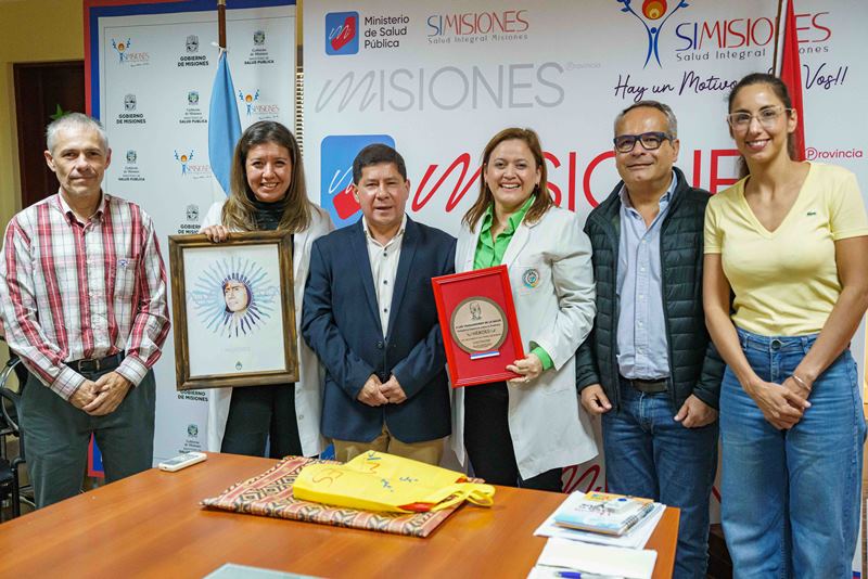 Trabajadores de la salud reconocidos por su labor en pandemia a través ...